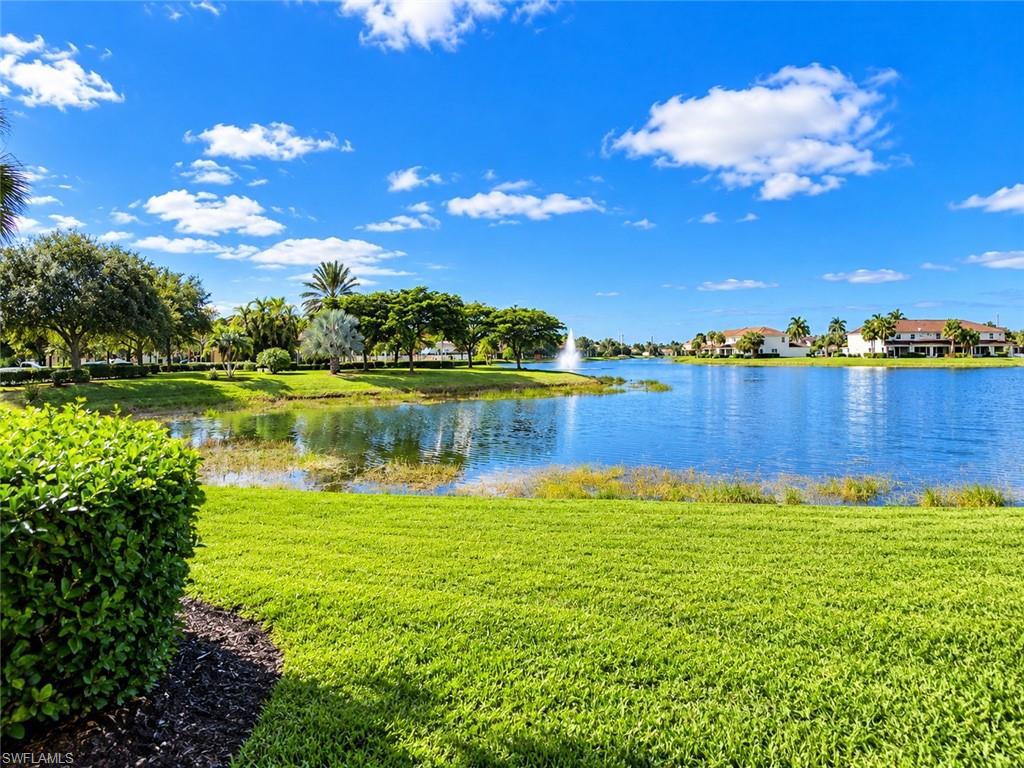 OLYMPIA POINTE - Residential