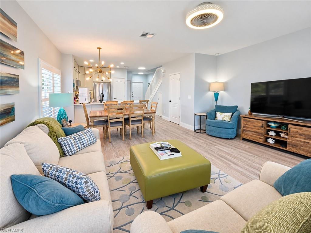 OLYMPIA POINTE - Residential