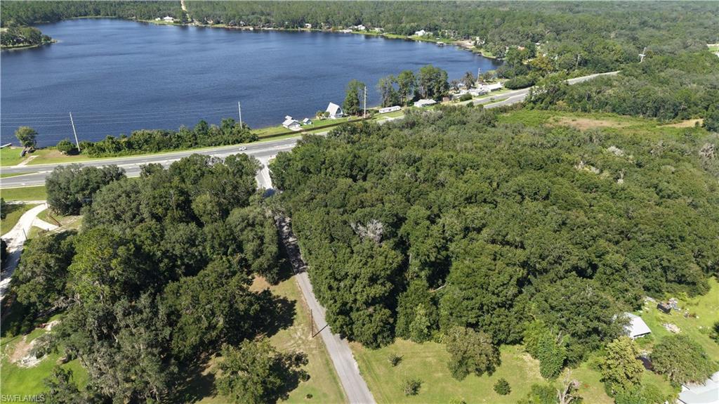 TWIN LAKES - Land