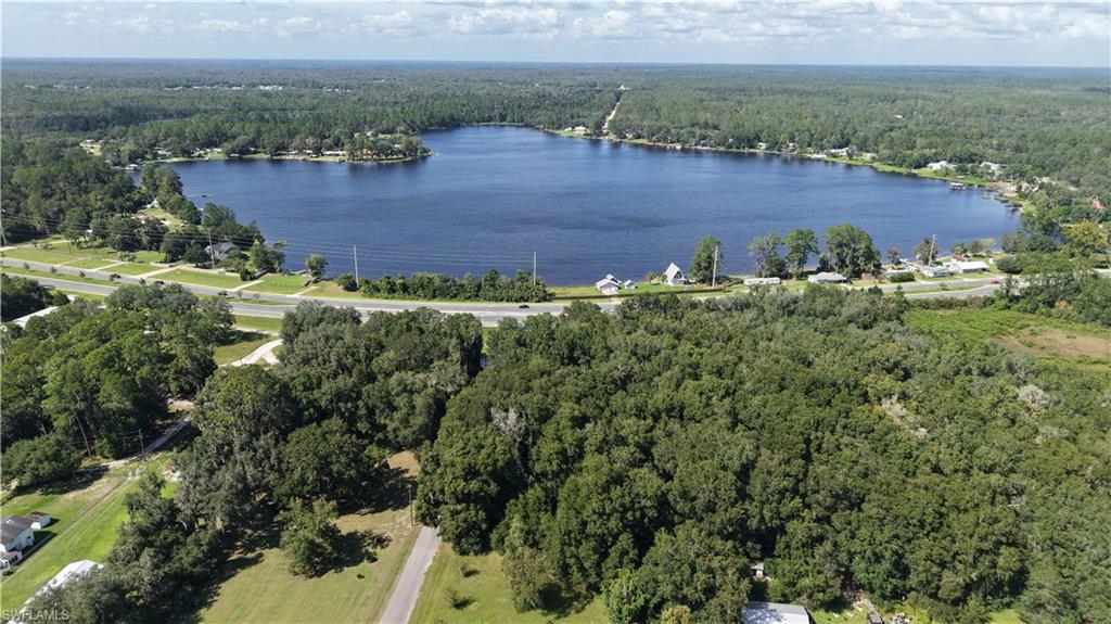 TWIN LAKES - Land