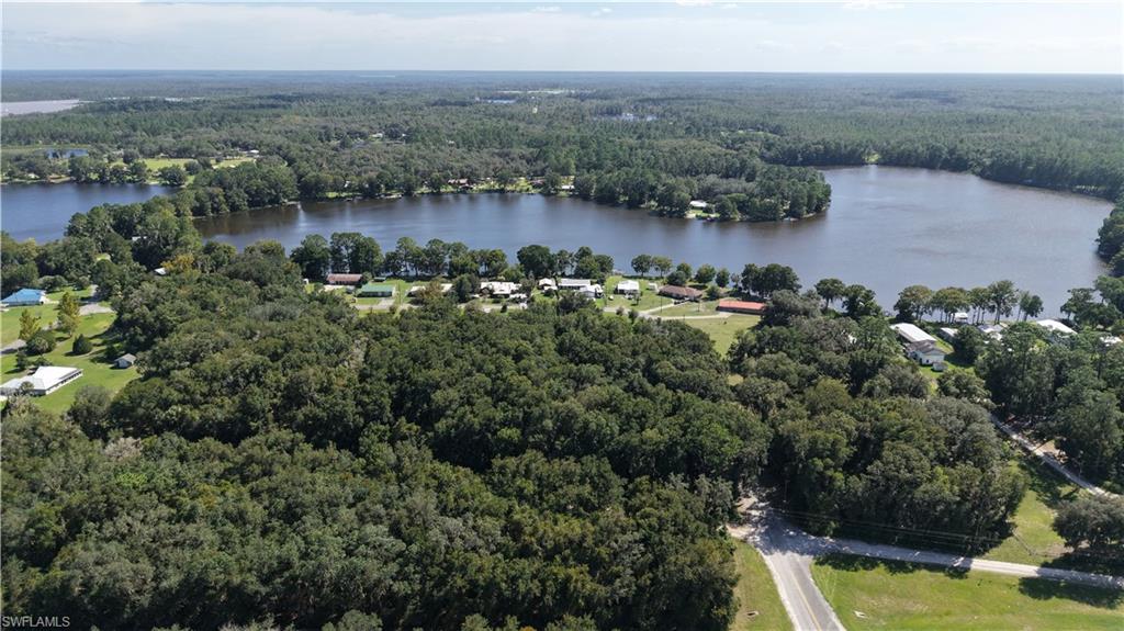 TWIN LAKES - Land