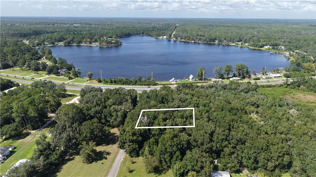 TWIN LAKES - Land