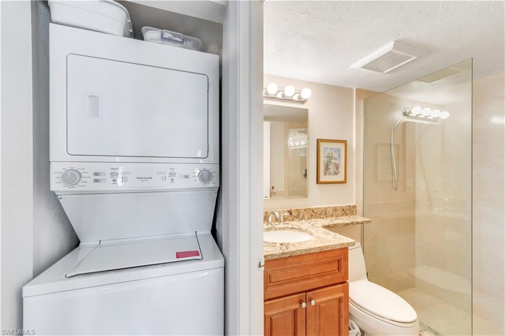 ESTERO COVE CONDO - Residential