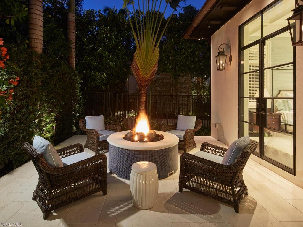 OLDE NAPLES - Residential
