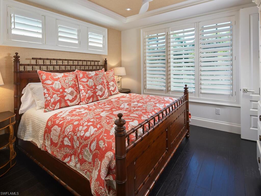 OLDE NAPLES - Residential