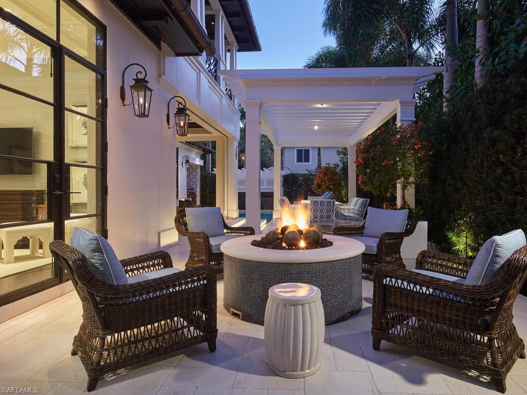 OLDE NAPLES - Residential