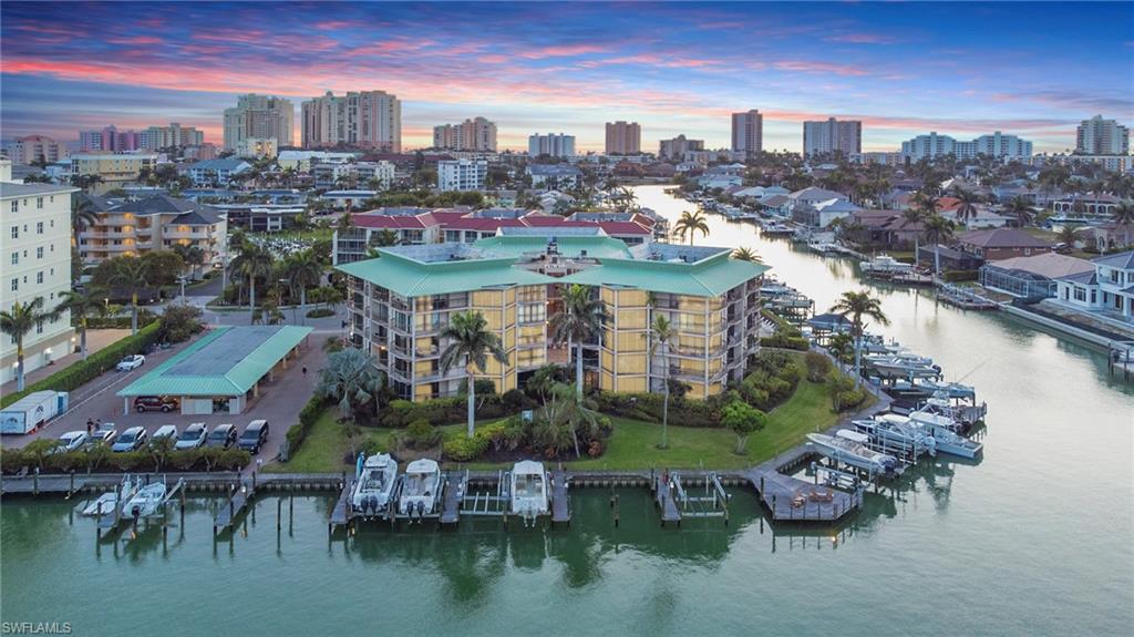 TROPICAL ISLE - Residential