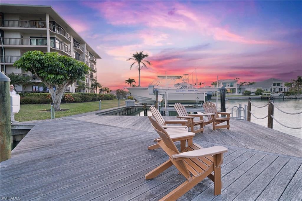 TROPICAL ISLE - Residential