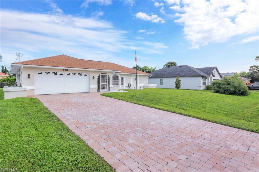 CAPE CORAL - Residential