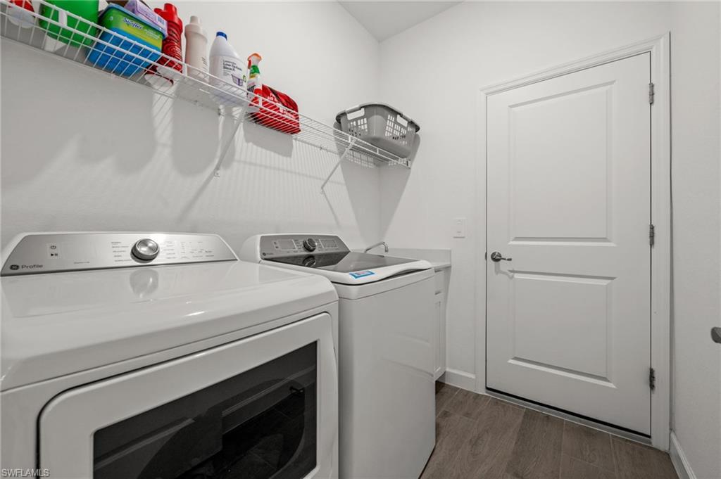 TUCKERS COVE - Residential