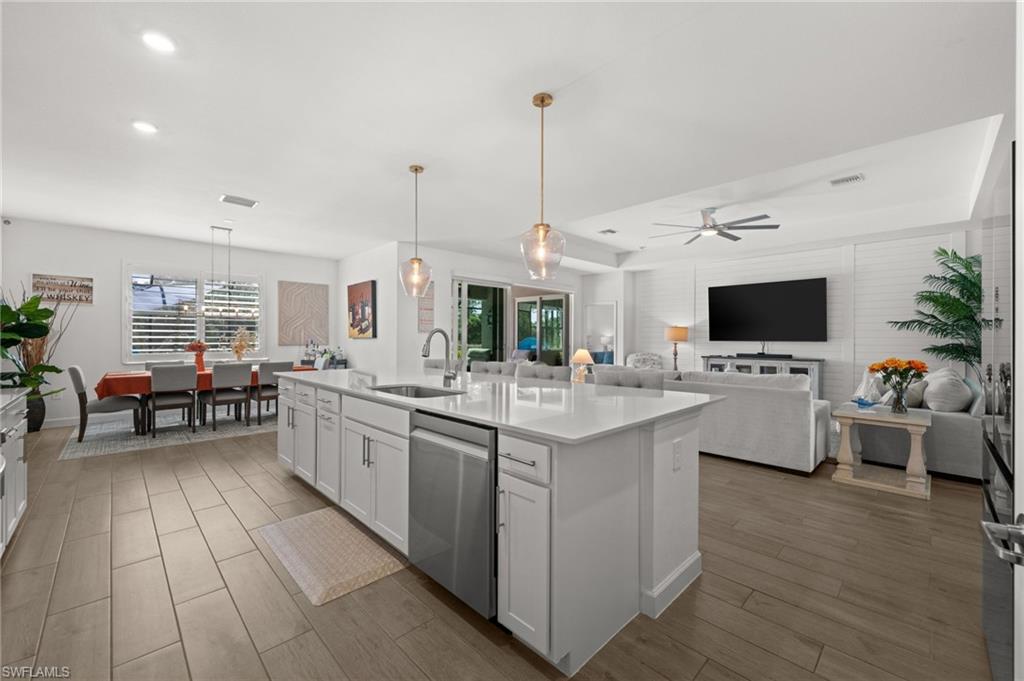 TUCKERS COVE - Residential