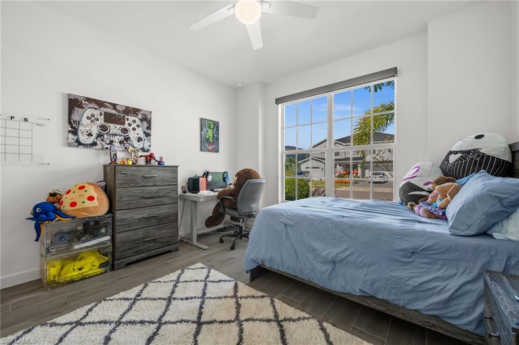 TUCKERS COVE - Residential