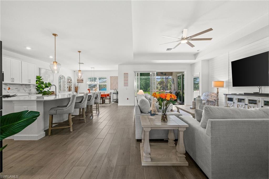 TUCKERS COVE - Residential