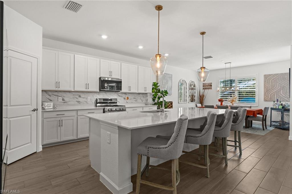 TUCKERS COVE - Residential