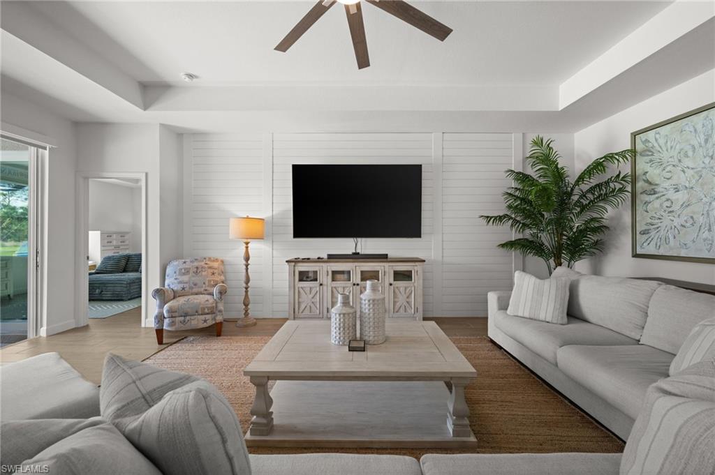 TUCKERS COVE - Residential