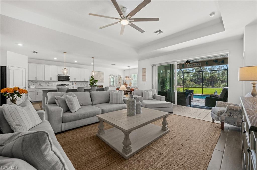TUCKERS COVE - Residential