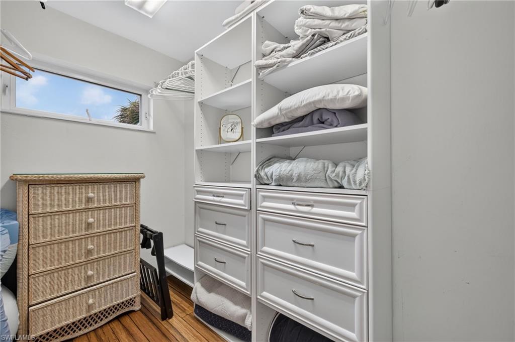 SANIBEL SHORES - Residential