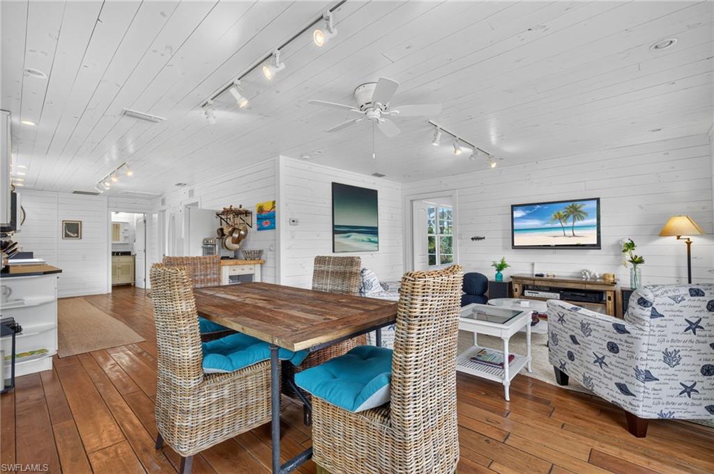 SANIBEL SHORES - Residential