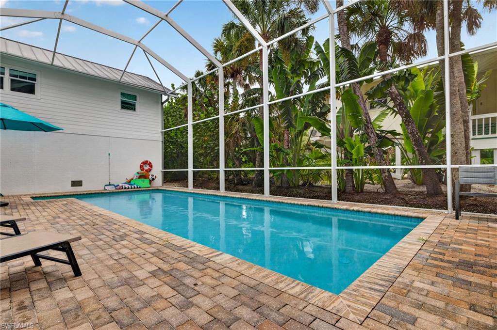SANIBEL SHORES - Residential