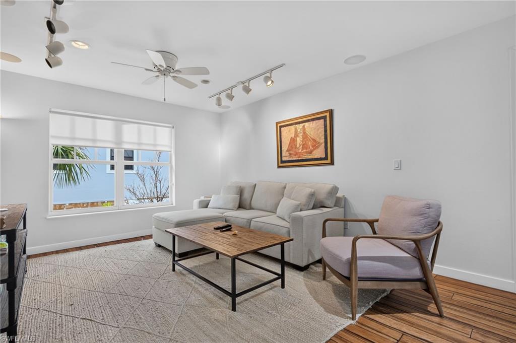 SANIBEL SHORES - Residential