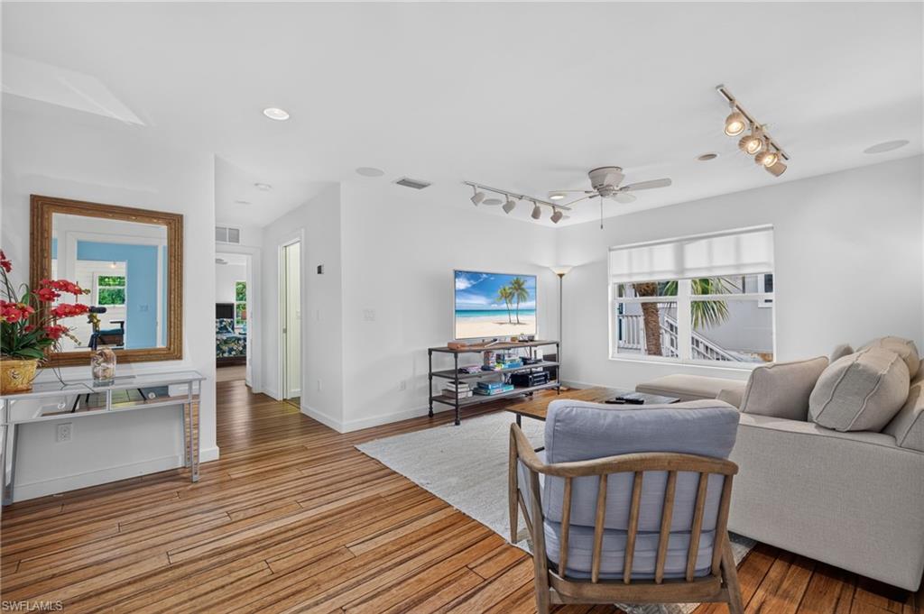 SANIBEL SHORES - Residential