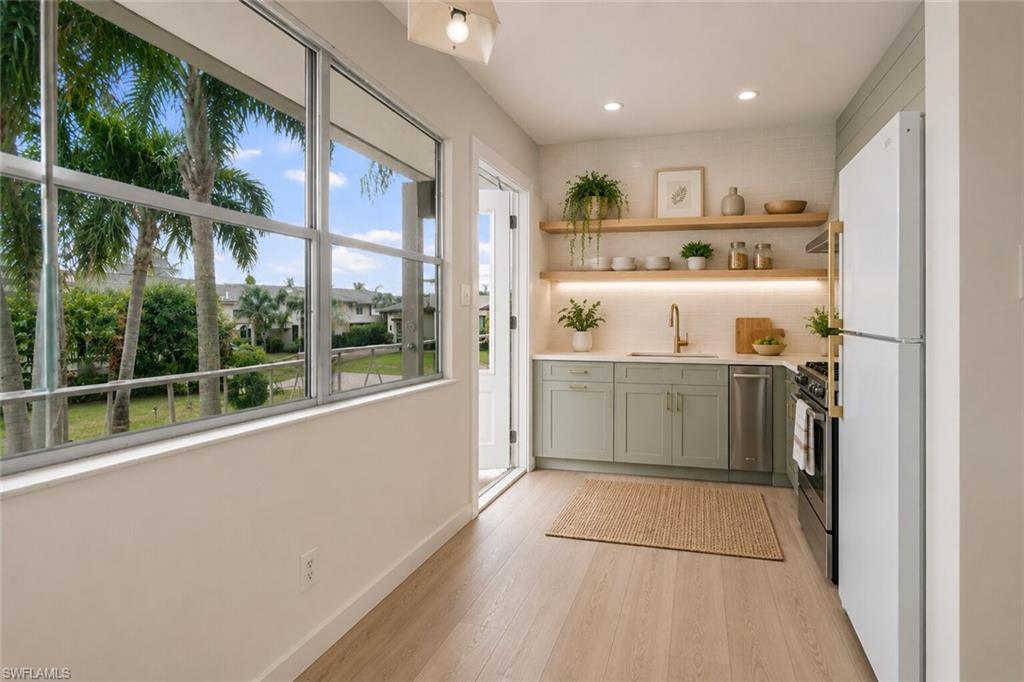 GARDEN MANOR - Residential