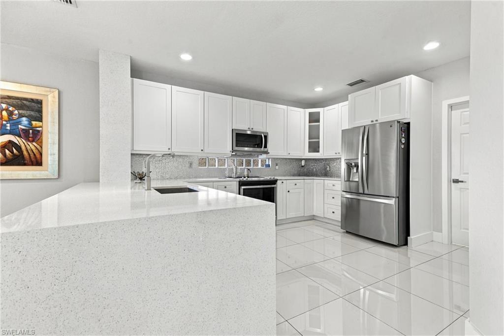 VALENCIA COUNTRY CLUB - Residential