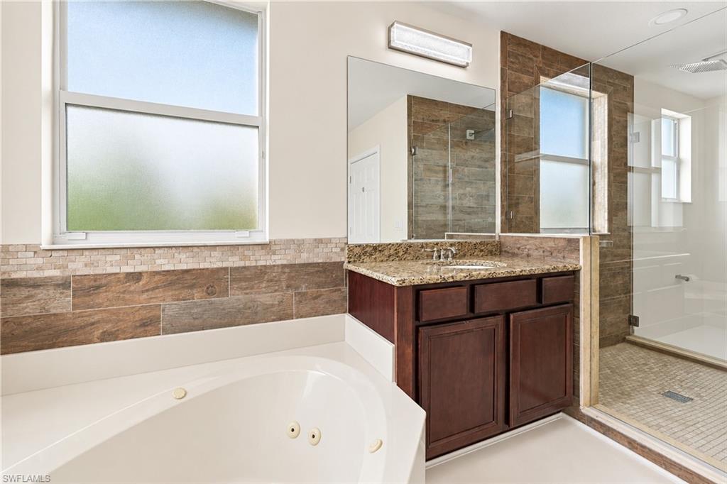 VALENCIA COUNTRY CLUB - Residential