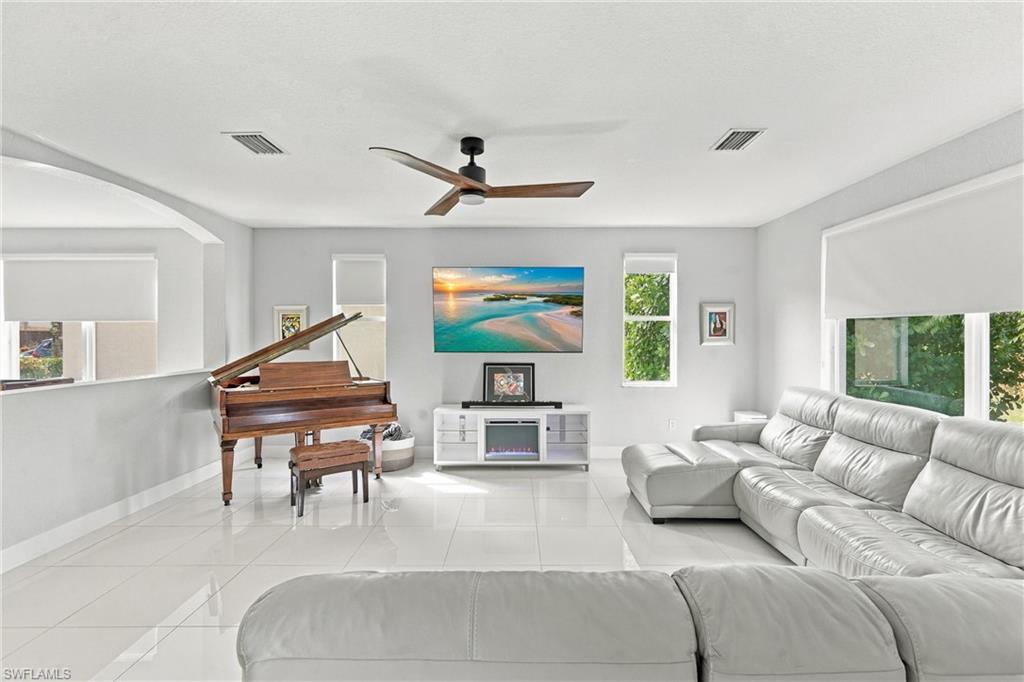VALENCIA COUNTRY CLUB - Residential