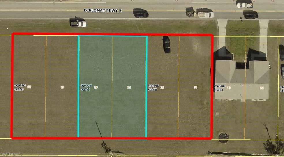 FANTASTIC OPPORTUNITY!!! For 3 amazing adjacent duplex lots!!! This listing is for 3 lots and together it's a 0.75 acre lot!  

These lots are already connected to utilities!!!

We can build you 3 duplexes or a 10-12 unit apartment building!
  
Possible owners financing!!! 

Opportunities are endless! 

Realtors please see notes in Confidential Remarks.