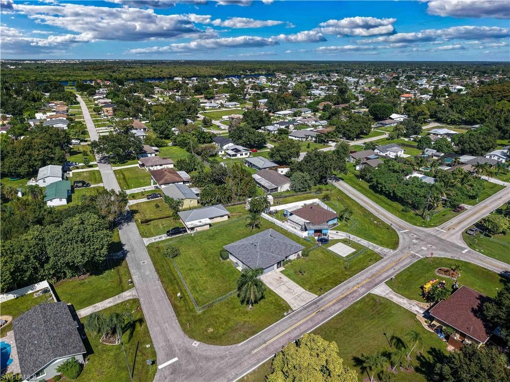 FORT MYERS SHORES - Residential