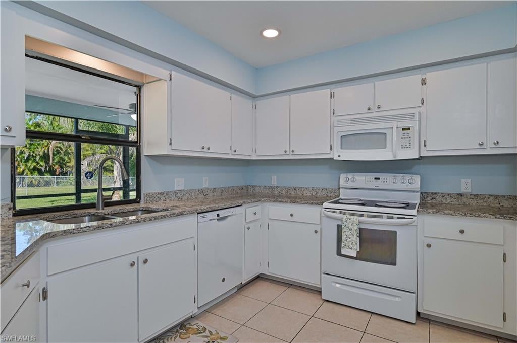 FORT MYERS SHORES - Residential