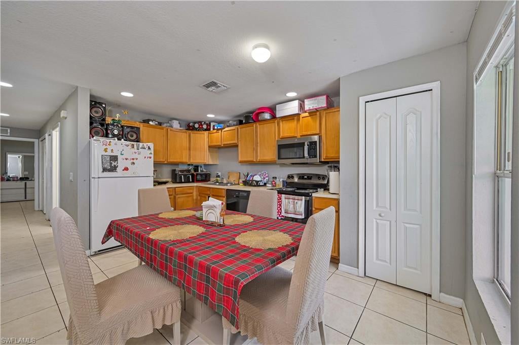 LEHIGH ACRES - Residential Income