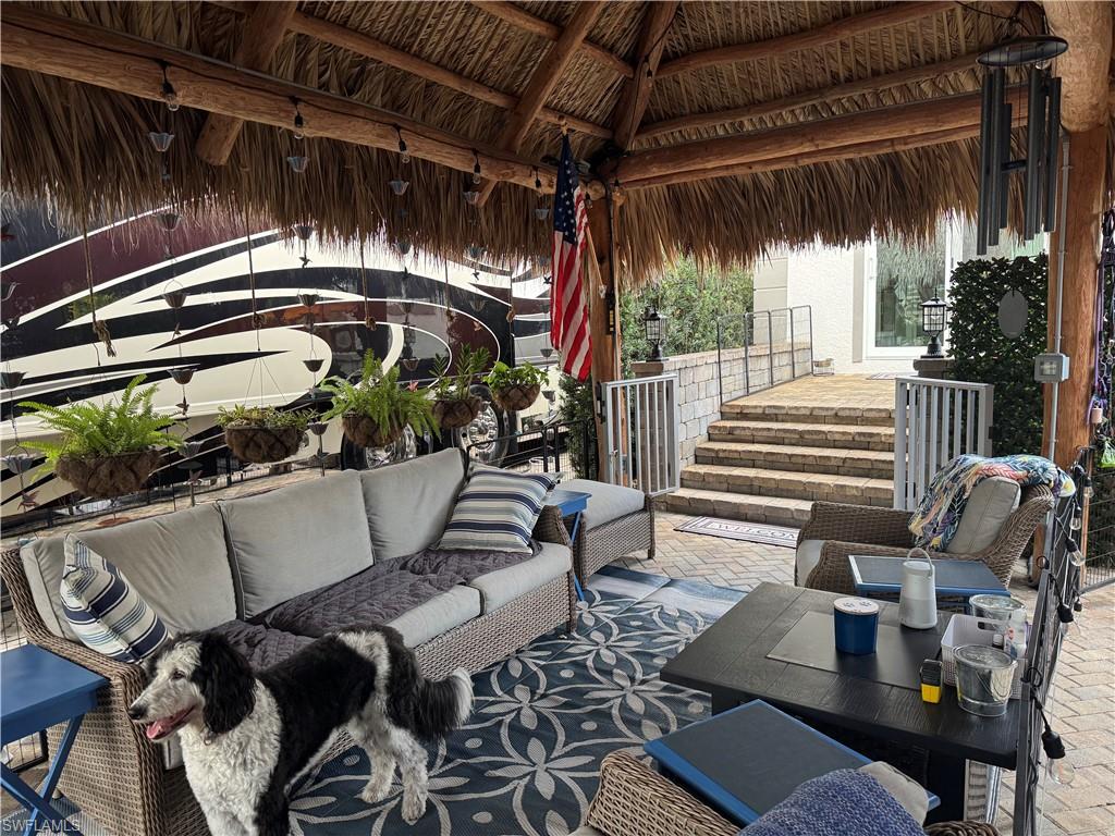 NAPLES MOTORCOACH RESORT - Land
