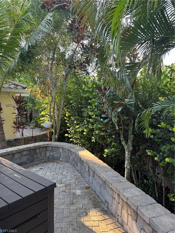 NAPLES MOTORCOACH RESORT - Land
