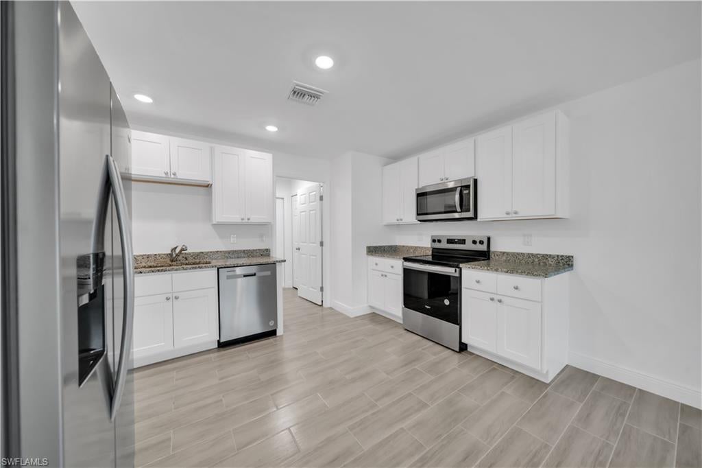 FORT MYERS - Residential Income