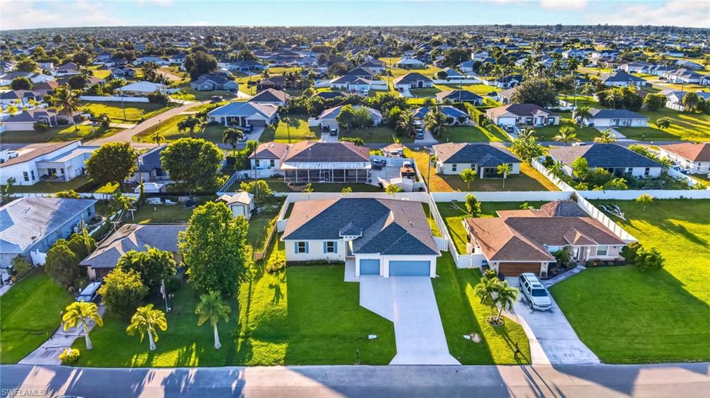 CAPE CORAL - Residential