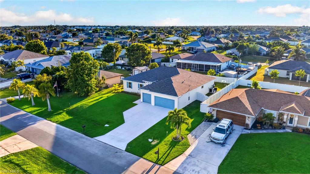 CAPE CORAL - Residential