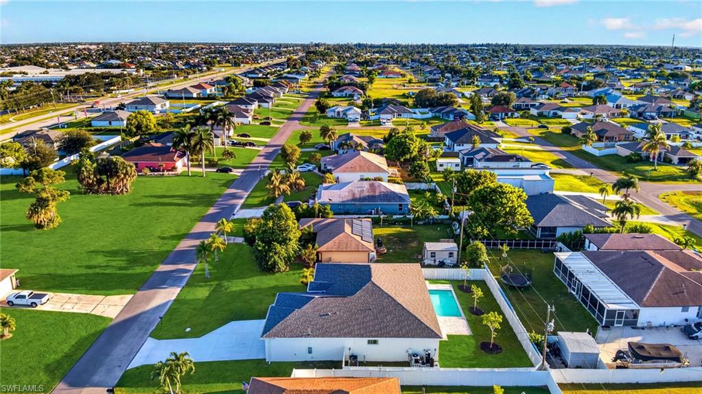 CAPE CORAL - Residential