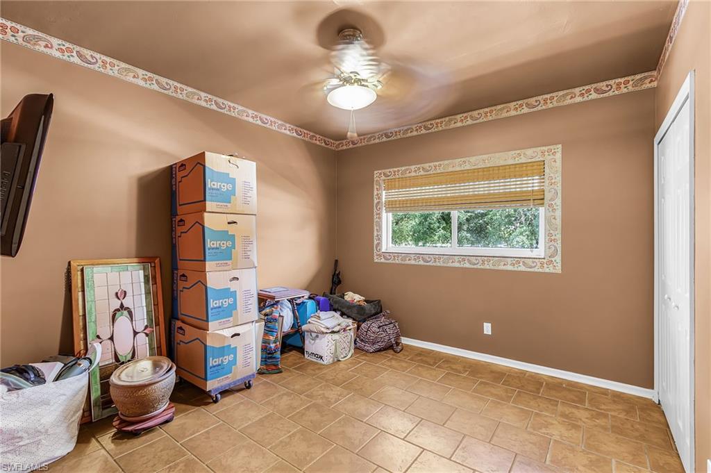 GOLFVIEW GOLF & RACQUET CLUB - Residential
