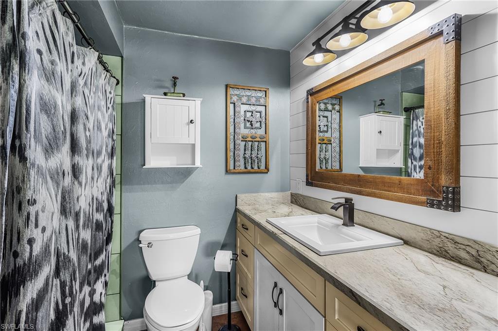 GOLFVIEW GOLF & RACQUET CLUB - Residential