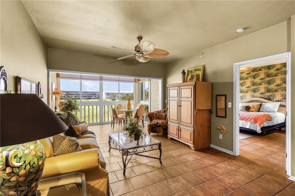 GOLFVIEW GOLF & RACQUET CLUB - Residential