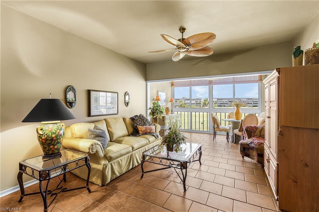 GOLFVIEW GOLF & RACQUET CLUB - Residential