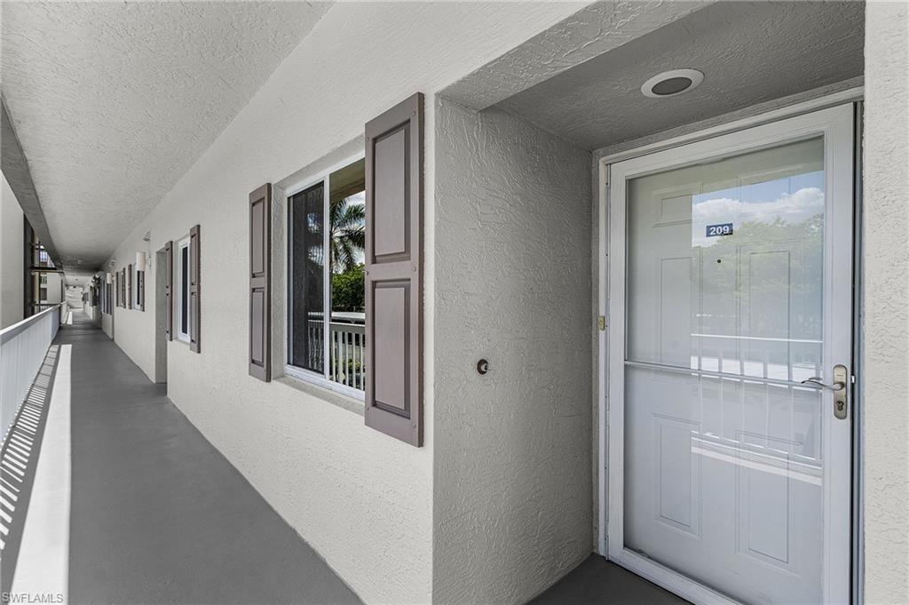 GOLFVIEW GOLF & RACQUET CLUB - Residential