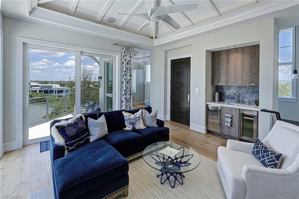 BAYFRONT GARDENS - Residential