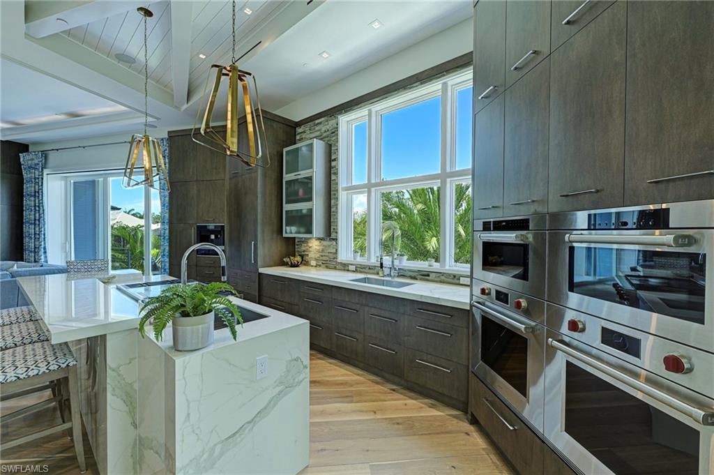 BAYFRONT GARDENS - Residential
