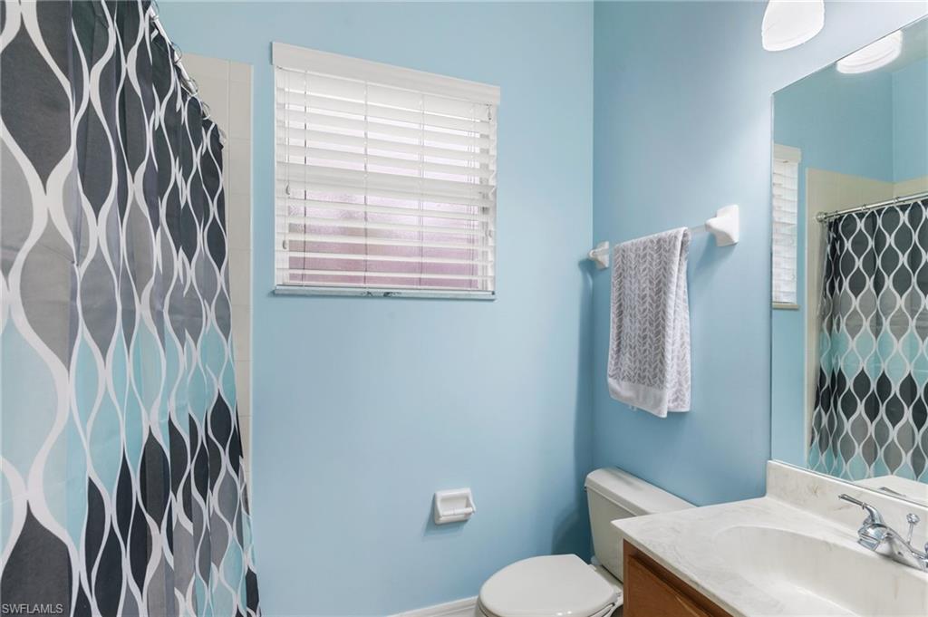 WILSHIRE LAKES - Residential