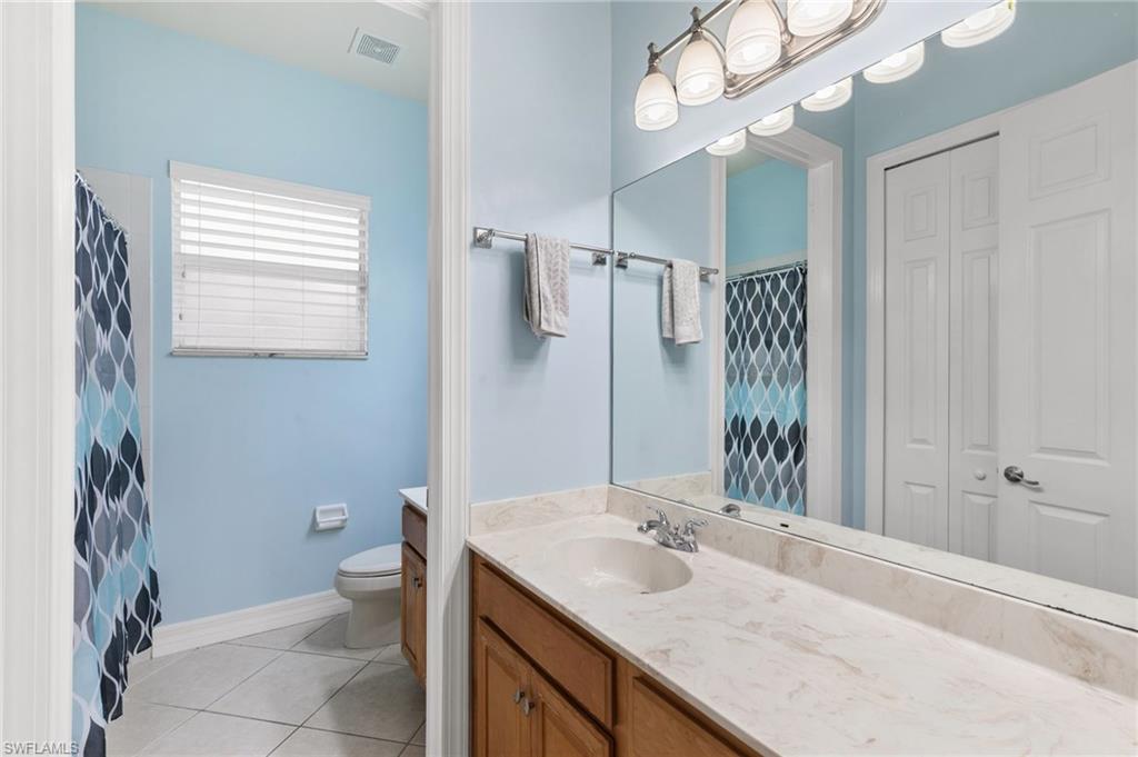 WILSHIRE LAKES - Residential