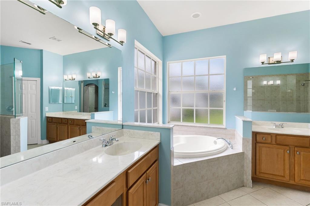 WILSHIRE LAKES - Residential