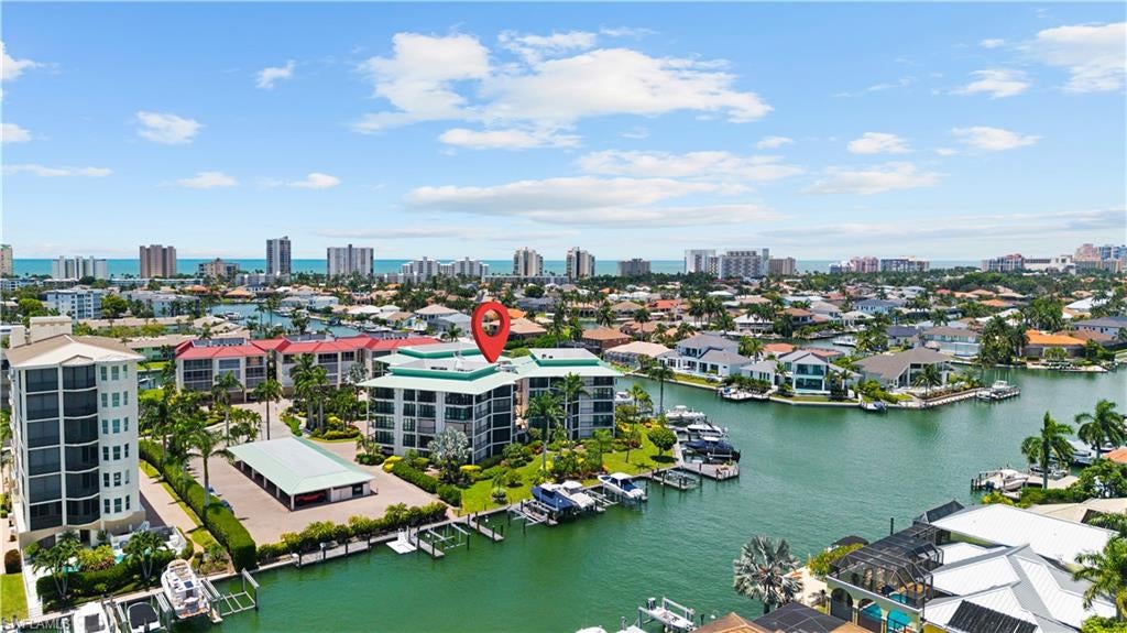 TROPICAL ISLE - Residential